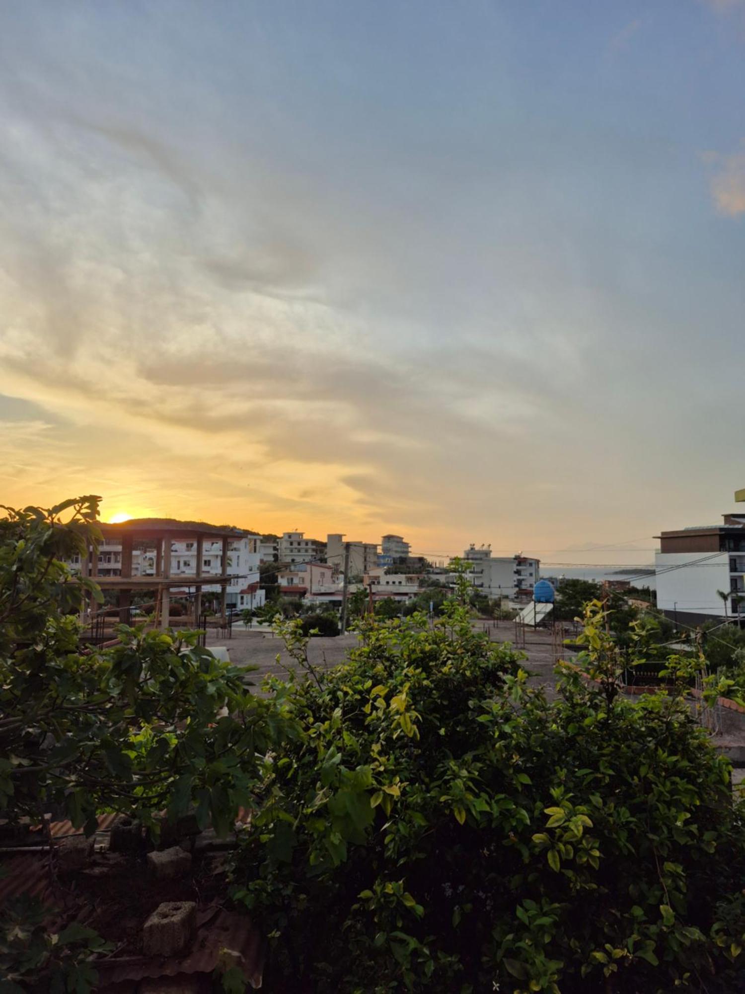 Vita Apartment - Spacious Garden And Balcony 5 Min To Beach & Center Ksamil Exteriör bild
